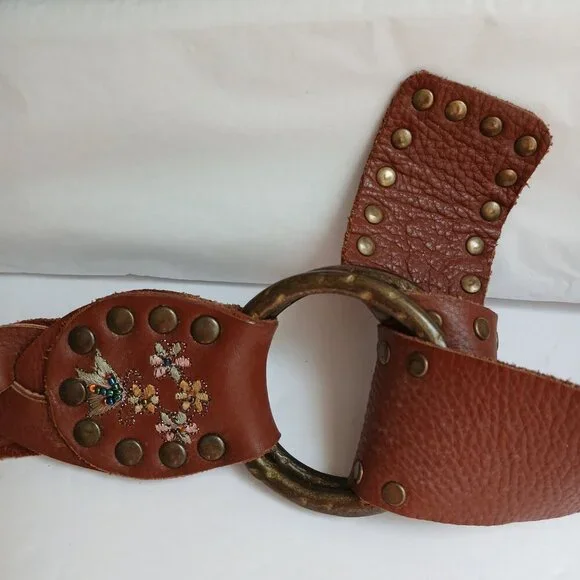 Vintage BrownStudded Leather Embroidered Floral BeadedBrass  display picture 3